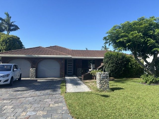 3 Hewton Crt, QLD 4122