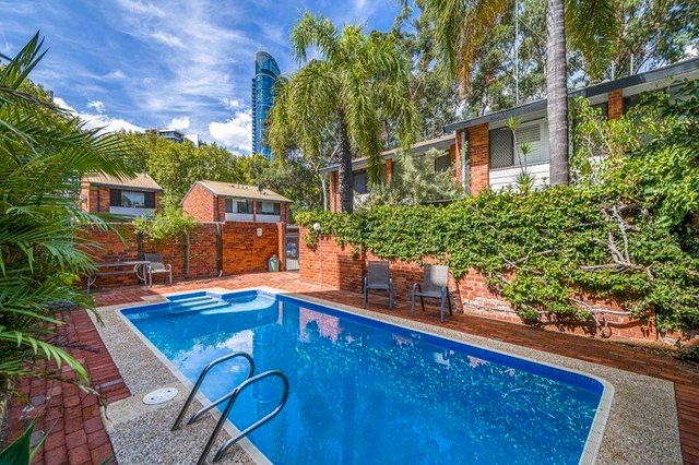 8/17 Stone Street, WA 6151