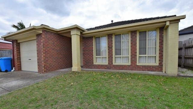 8 The Glade, VIC 3976