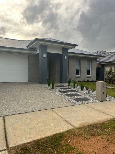 16 Silverwoods Boulevard, VIC 3730