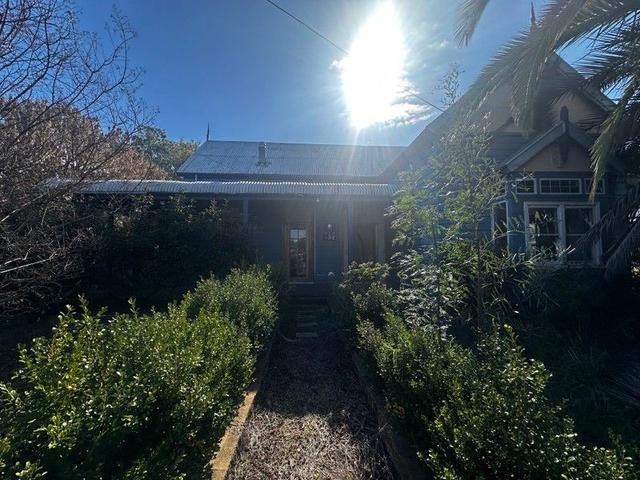 13 Hutton Street, NSW 2875