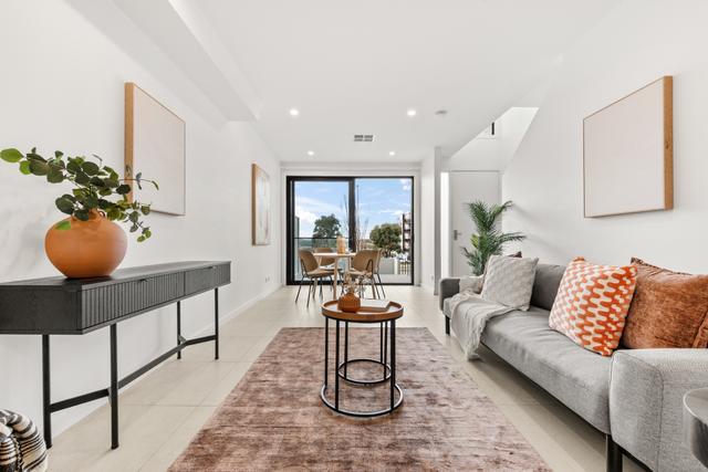 8/221 John Gorton Drive, ACT 2611