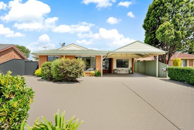 11 Honeyeater Place, NSW 2759