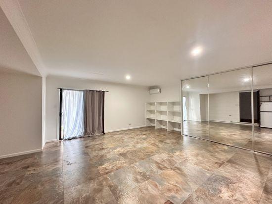 4 Raffin Crescent, QLD 4116