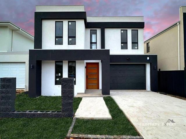 41 Greenough  Crescent, NSW 2765
