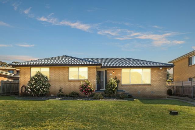 52 Christopher Crescent, NSW 2620