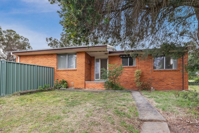 24 Woralul Street, ACT 2611