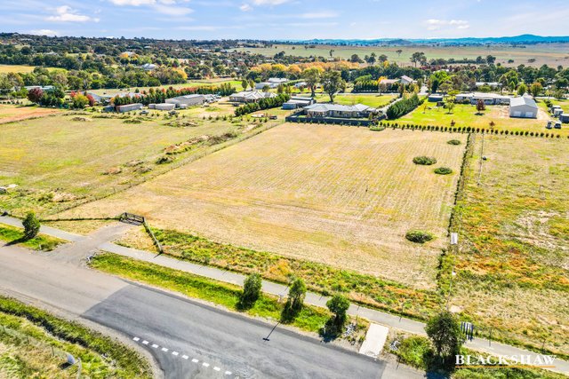 21 Malbec Drive, NSW 2582