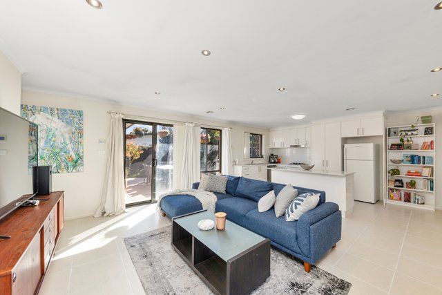 2/25 Lind Close, ACT 2615