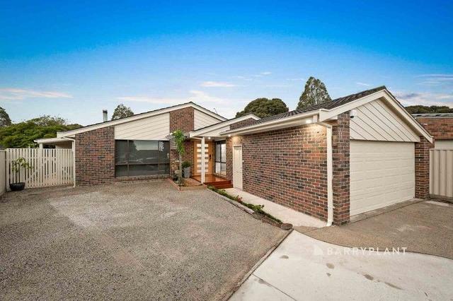 11 Feldspar Court, VIC 3805