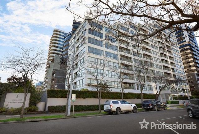 105/15 Queens Road, VIC 3000