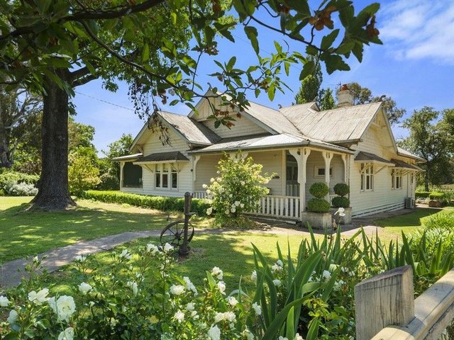 11-13 Logan Street, VIC 3722