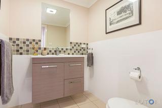 Downstairs Powder Room (2015-05-26)