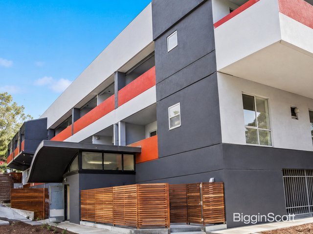 24/3 Rusden Place, VIC 3168