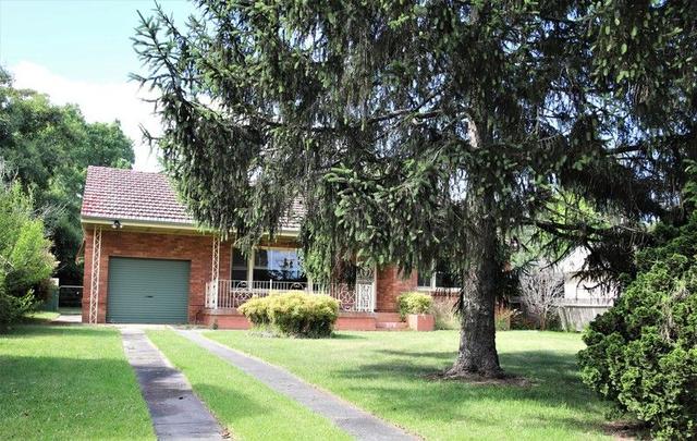 12 Railway Pde, NSW 2575