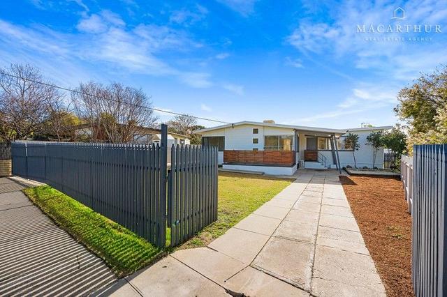9 Malta Crescent, NSW 2650