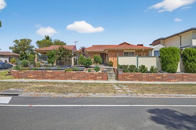 10 Douglas Rise, VIC 3802