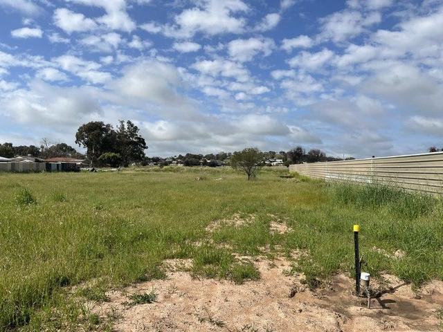 75 Lockyer Avenue, WA 6401