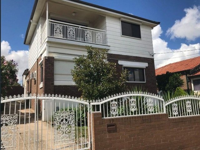 17 Angus St, NSW 2206
