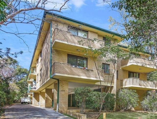 8/209 Hawkesbury  Road, NSW 2145