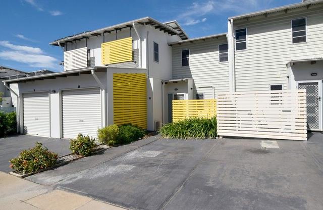 2/10 Nothling Street, QLD 4680