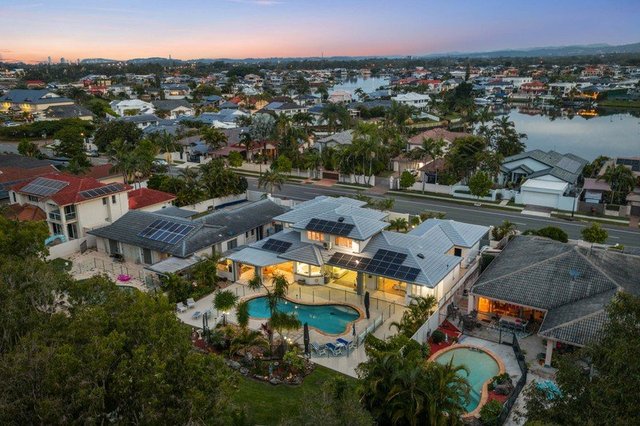 73 Santa Cruz Boulevard, QLD 4226