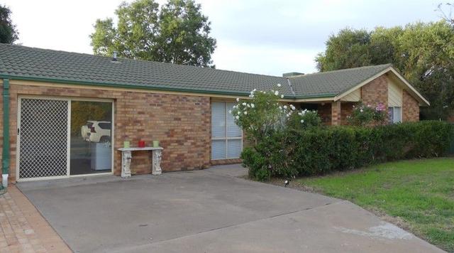 26 Deacon Drive, NSW 2824