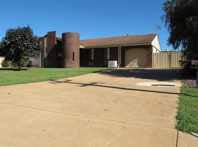 59 Wessex Street, WA 6020