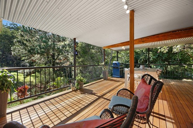 27 North Road, QLD 4211