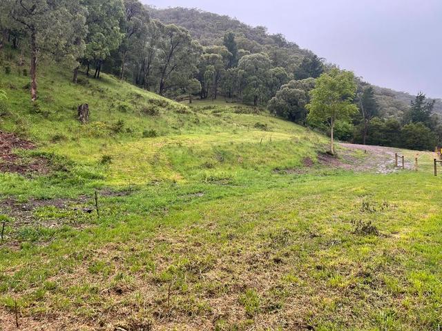 5627 Great Alpine Road, VIC 3739