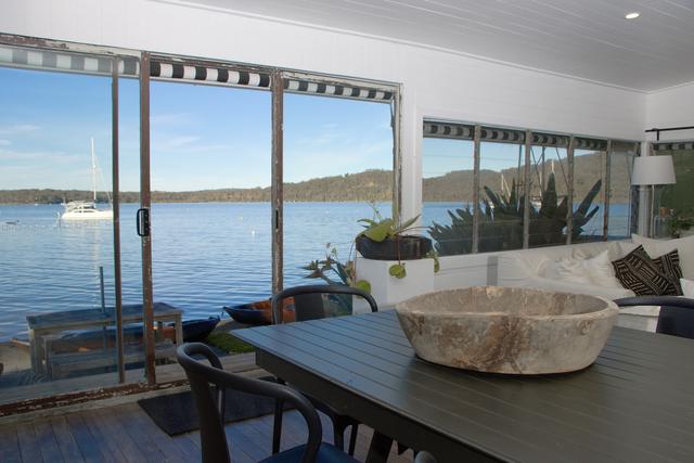 76 Cove Boulevard, NSW 2324
