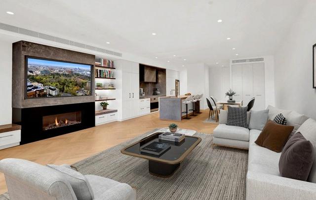 103/372-380 Albert Street, VIC 3002