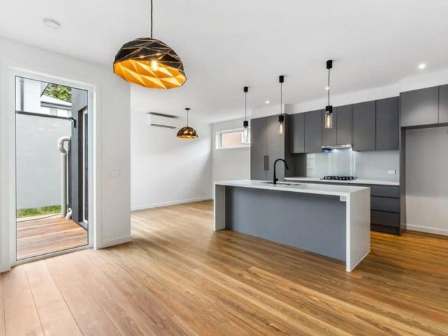 2/1 Bristol Ave, VIC 3196