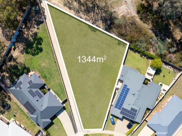 33 Pech Avenue, NSW 2642