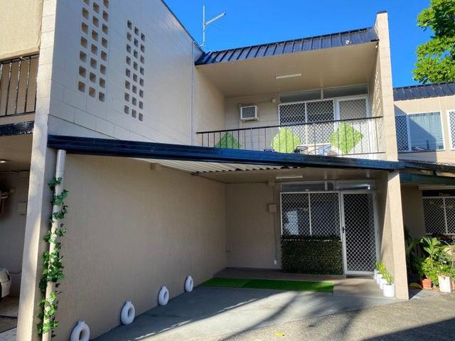 3B/322 Pease Street, QLD 4870
