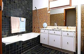 Bathroom (2004-03-24)
