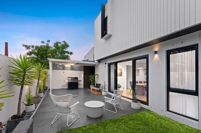 18 Ellsworth Crescent, VIC 3124