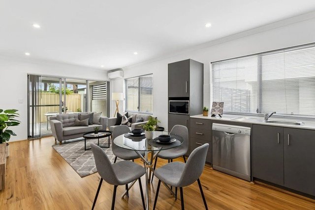 8/130 Arlunya Avenue, WA 6105