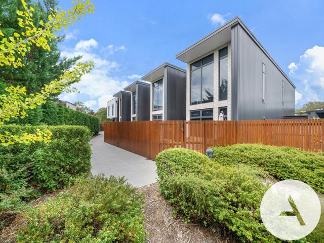 4/14 Holder Street, ACT 2612