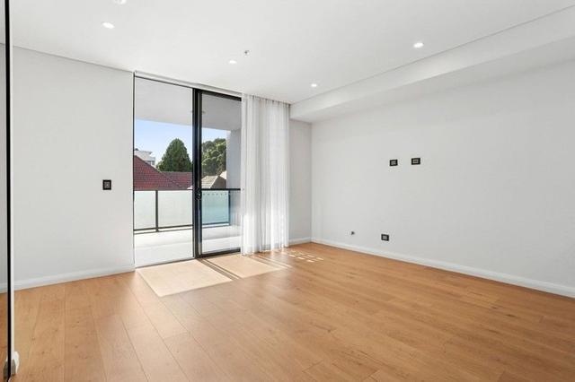 208/73-75 Norton  Street, NSW 2131