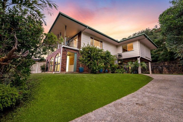 118 Hillview Crescent, QLD 4870