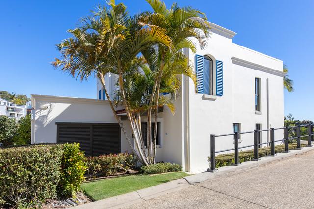2/21 Bay Terrace, QLD 4573