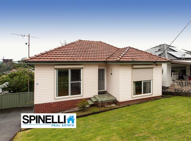 35 Lake Avenue, NSW 2502