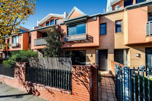 38 Manchester Grove, VIC 3163