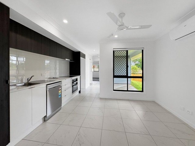 2/738A Kent Street, QLD 4650