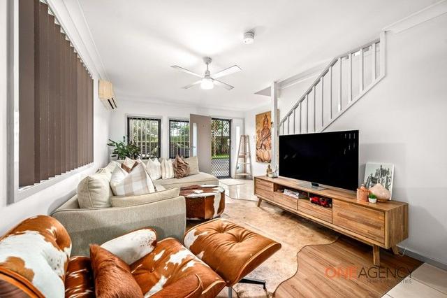 2/4 Addison Street, NSW 2322