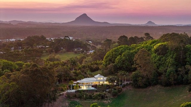 3 Pine Tree Dr W, QLD 4563