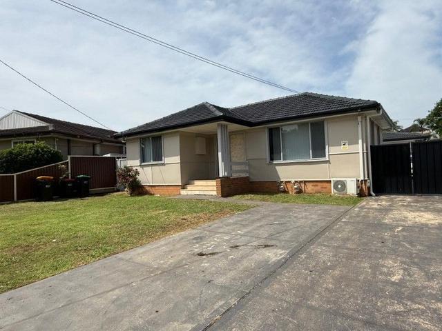 35 Strickland Cres, NSW 2168