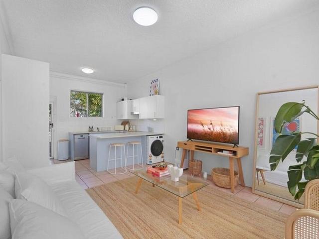 8/3 Redondo Avenue, QLD 4220