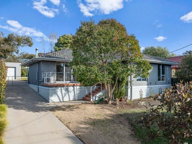 16 Cricket Street, VIC 3722